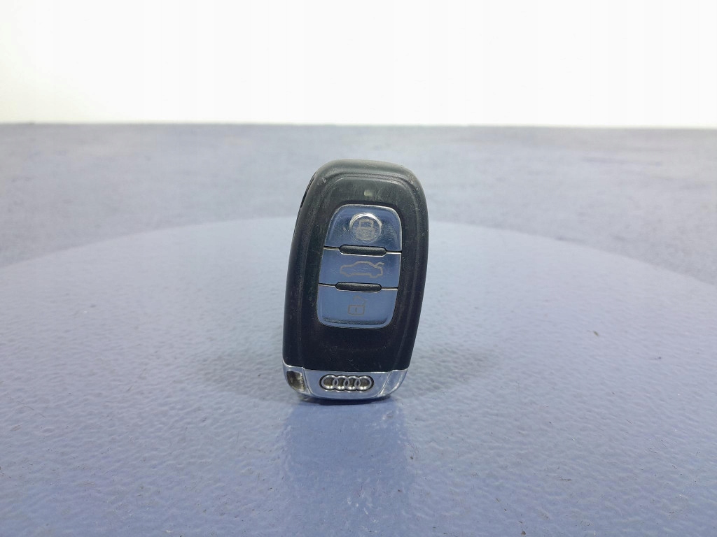 фото №1, Audi a4 b8 ключ pilot хром 8t0959754d