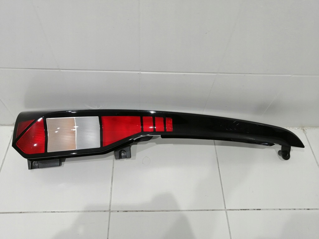 фото №1, Лампа левая задняя задняя vw caddy iv 2k7