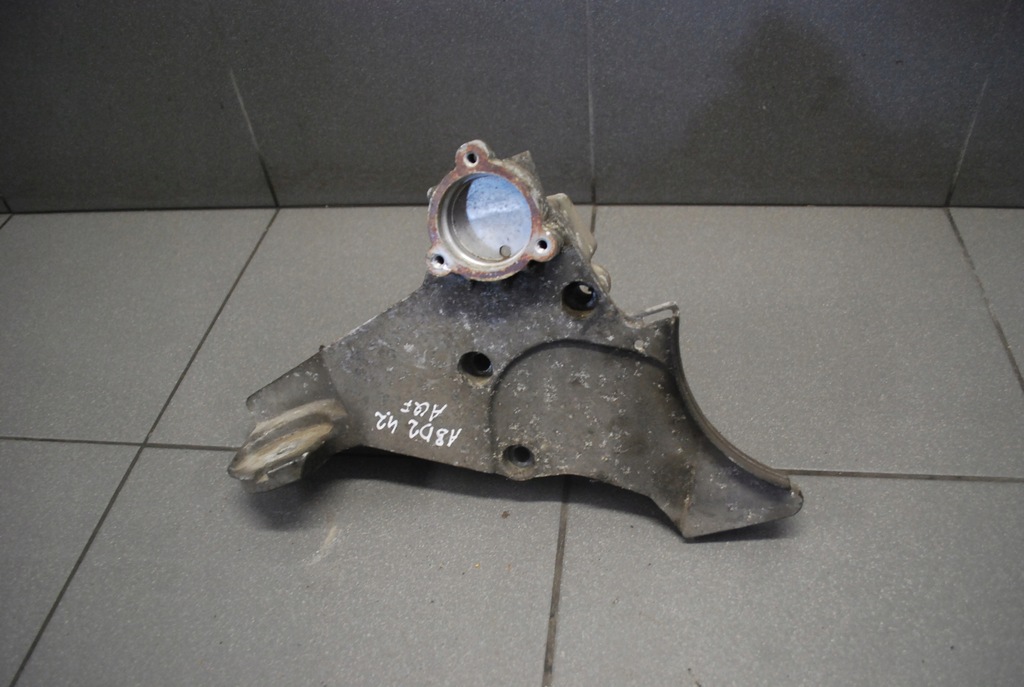 фото №1, Кронштейн віскозний муфта a8 d2 4.2 aqf 077121235