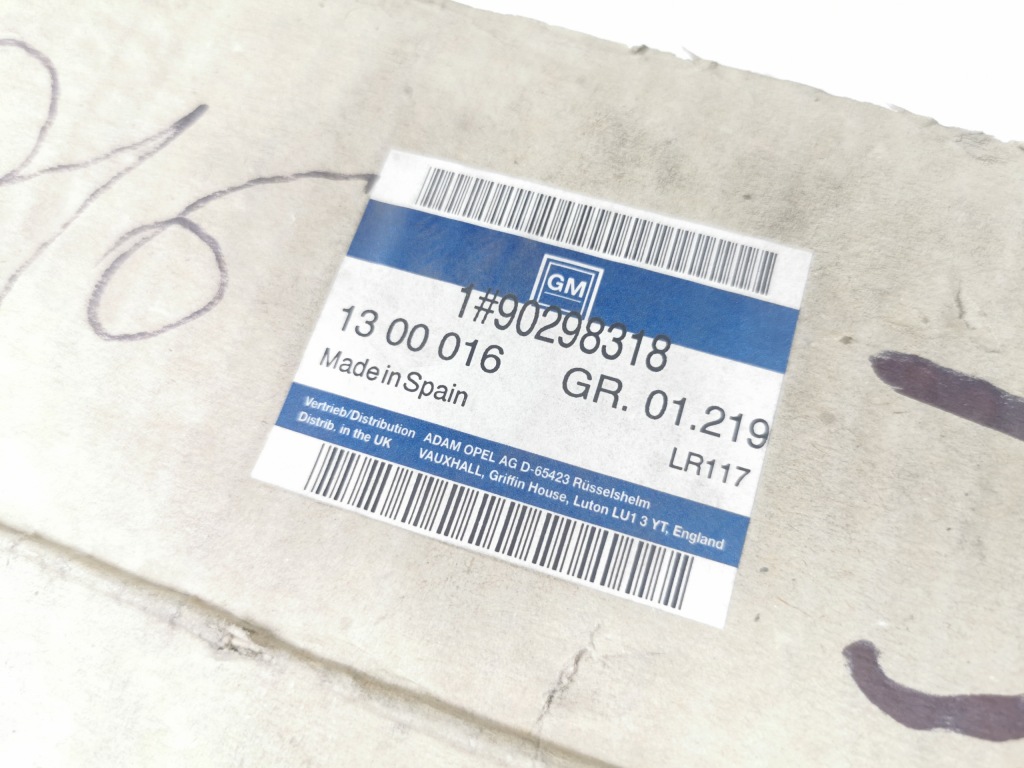 Радиатор воды двигателя opel corsa a оригинальный номер 1300016 90298318 Киев