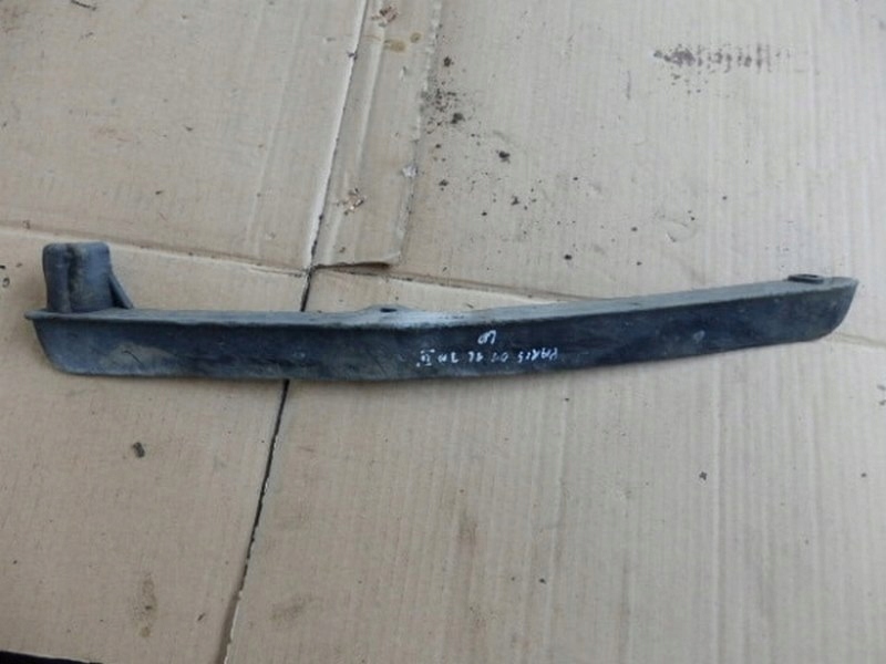 фото №1, Toyota yaris 01 направляющая бампера перед левый