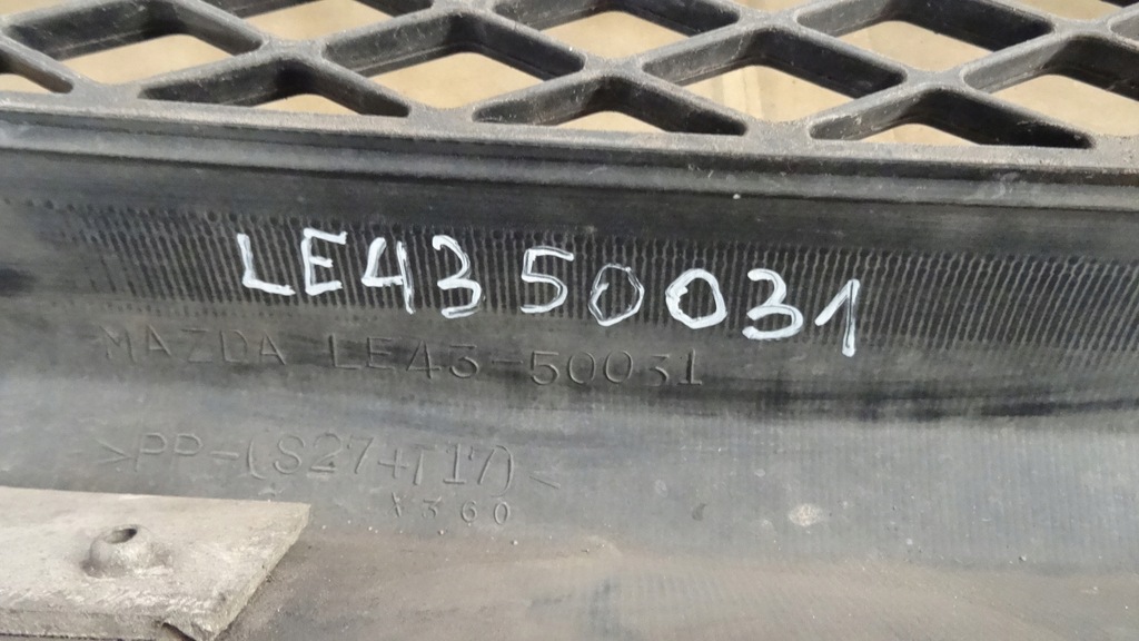 фото №13, Mazda mpv бампер перед передній