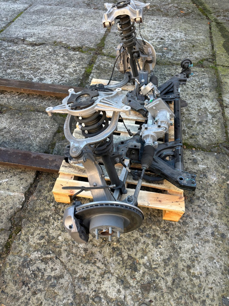 фото №9, Tesla y 2023 подрамник перед рычаги поворотный кулак суппорты трансмиссия рулевая