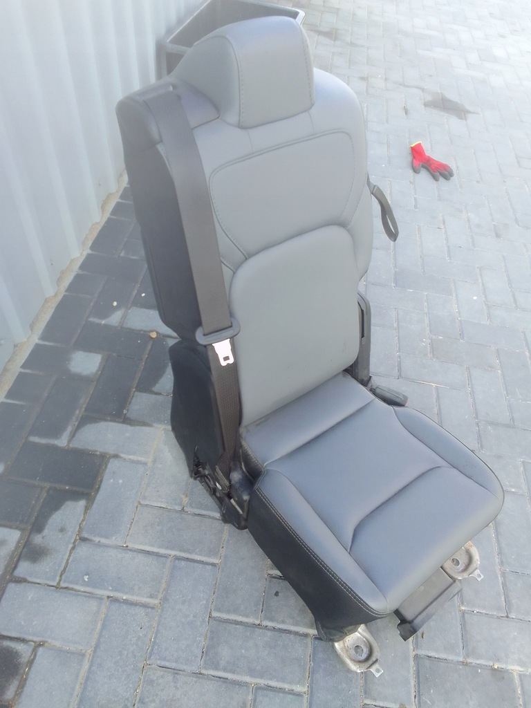 фото №10, Ram 1500 v 19- подлокотник сиденье складной 4345999-tx7 usa