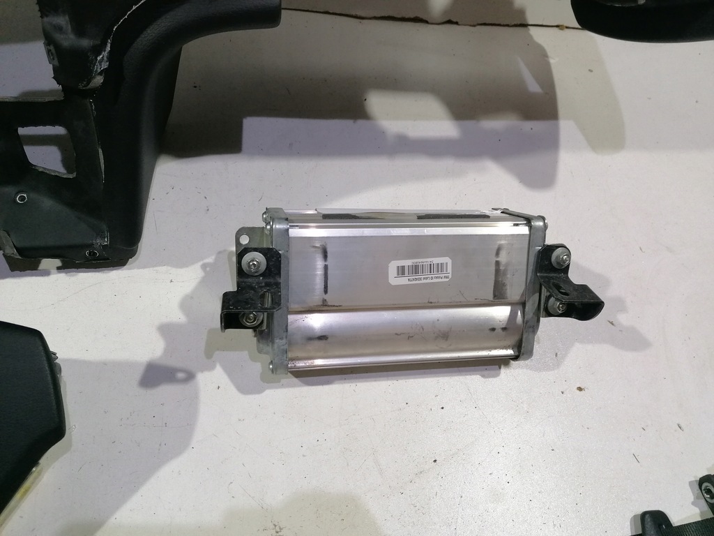 фото №7, Maserati granturismo панель приладів консоль подушка безпеки ремені