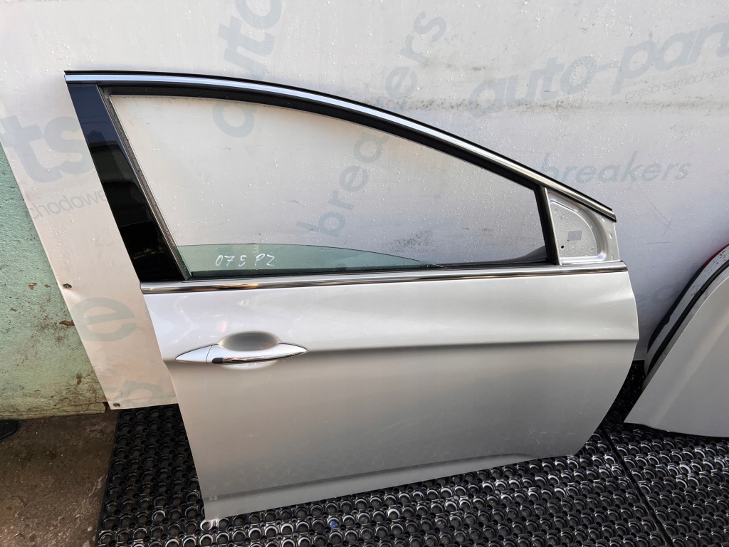 фото №3, Hyundai i40 дверь правое передние перед