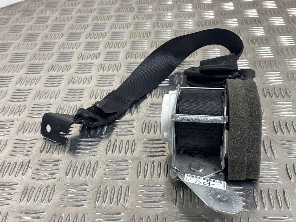 фото №7, Bmw 2 f46 2016 задня сторона права pas безпеки сидіння заднього