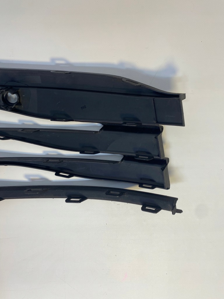 фото №10, Решётка w бампер левая перед vw golf viii 8 5h0853665j