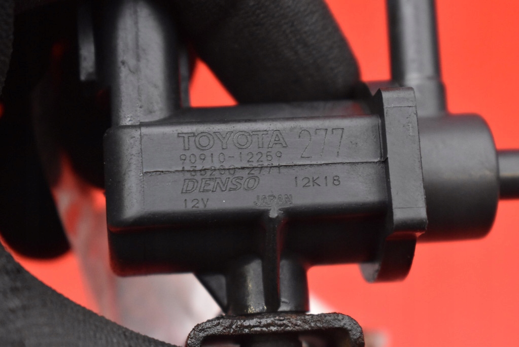 фото №7, Клапан вакуумa 90910-12259 toyota prius ii xw20 1.5 vvti 78 km гибрид