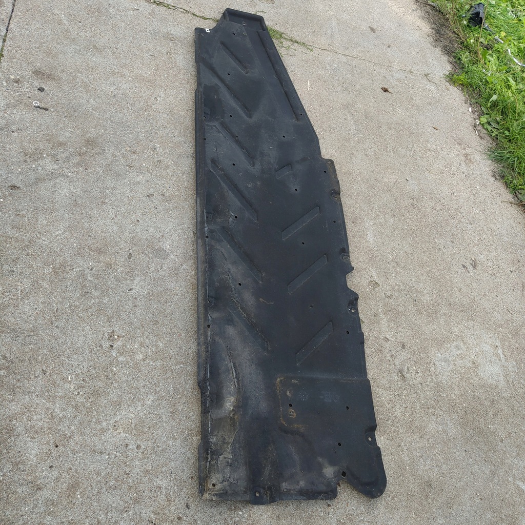 фото №1, Плита защита подвеска левая mercedes w246