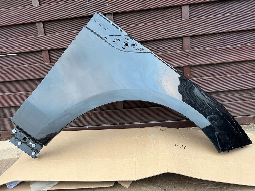 фото №1, Land rover range rover sport l494 подкрылок передние n9x21cox1