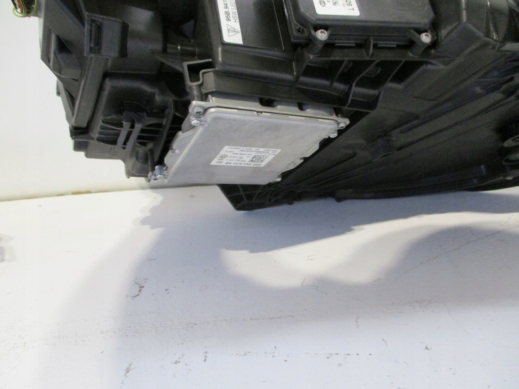 фото №13, Лампа led porsche macan lift matrix правая 95b941040f