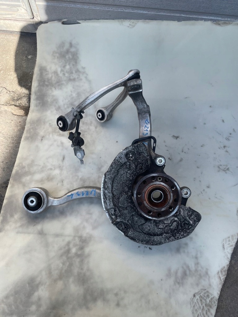 Mercedes w213 4 matic поворотний кулак mcperson перед l.a2133325100 p.a2133325200 Ціна