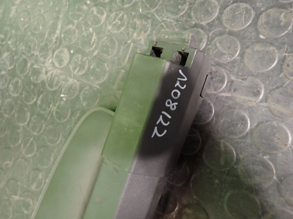 фото №10, Шторка багажника opel vectra c kombi 04r