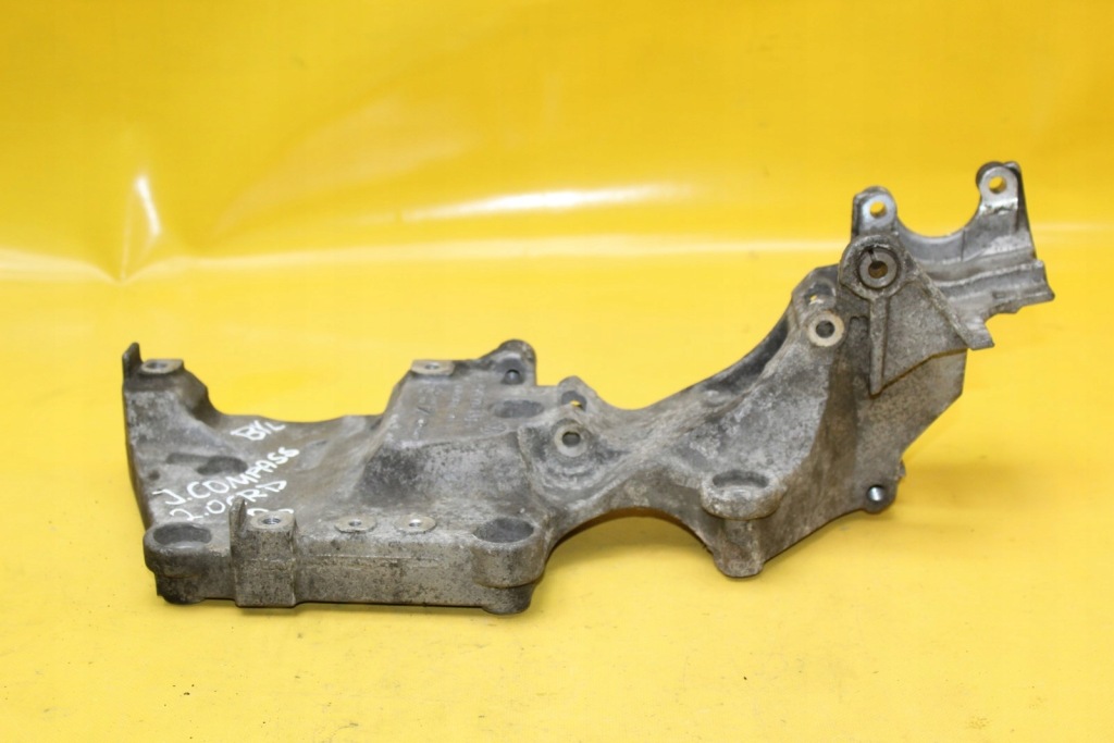 фото №4, Кронштейн генератора 03g903143j compass 2.0 crd byl