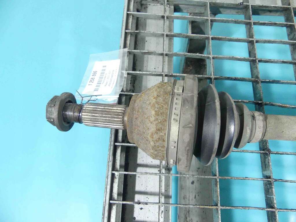 фото №2, Приводной вал правая mazda 2 1.4 16v механическая коробка передач