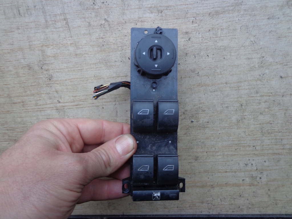 фото №1, Fors c max 066r. переключатель окон панель