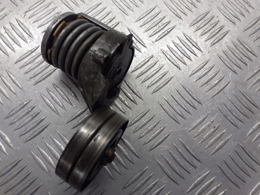 фото №1, Натягувач ремінь vw golf iv 1.6