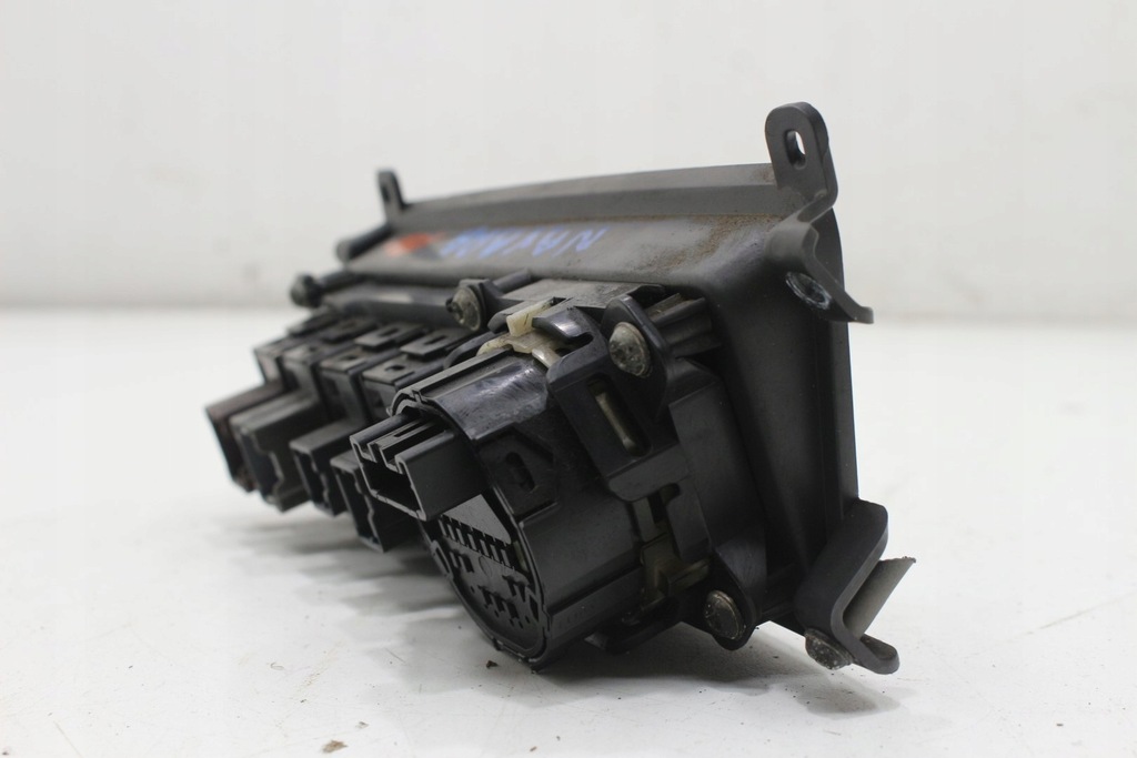 фото №6, Navara d40 панель привода подогрев сидений