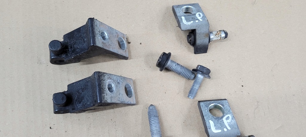 фото №7, A3 8v lift s3 петля петлі двері ліва лівий перед sedan ly9b