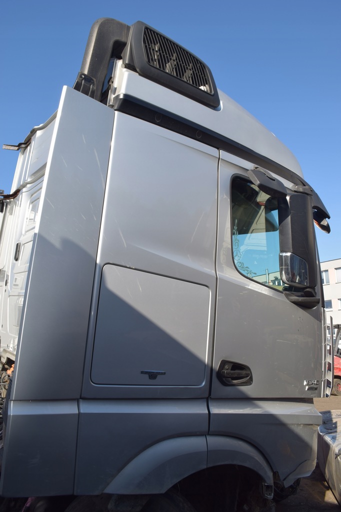 фото №5, Комплектная кабина mercedes actros mp4 euro 6 2016