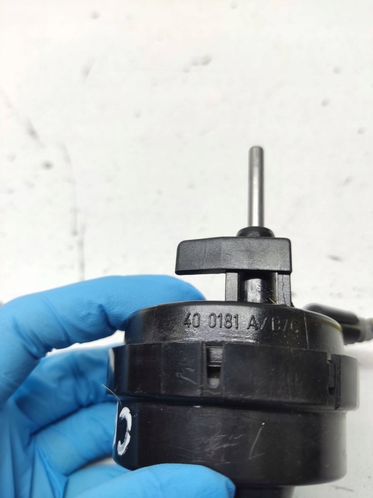 фото №7, Chrysler crossfire 2004 помпа центрального замка 400181a