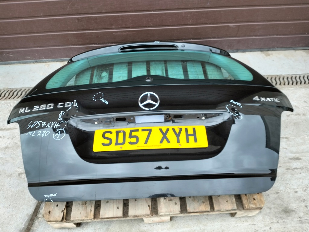 фото №10, Крышка багажника стекло задняя mercedes ml w164 цвет c197 lata 2005-2008