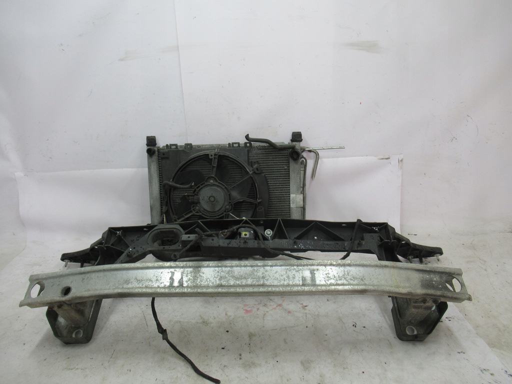 фото №1, Pas передний радиатор балка clio iii 3 05-