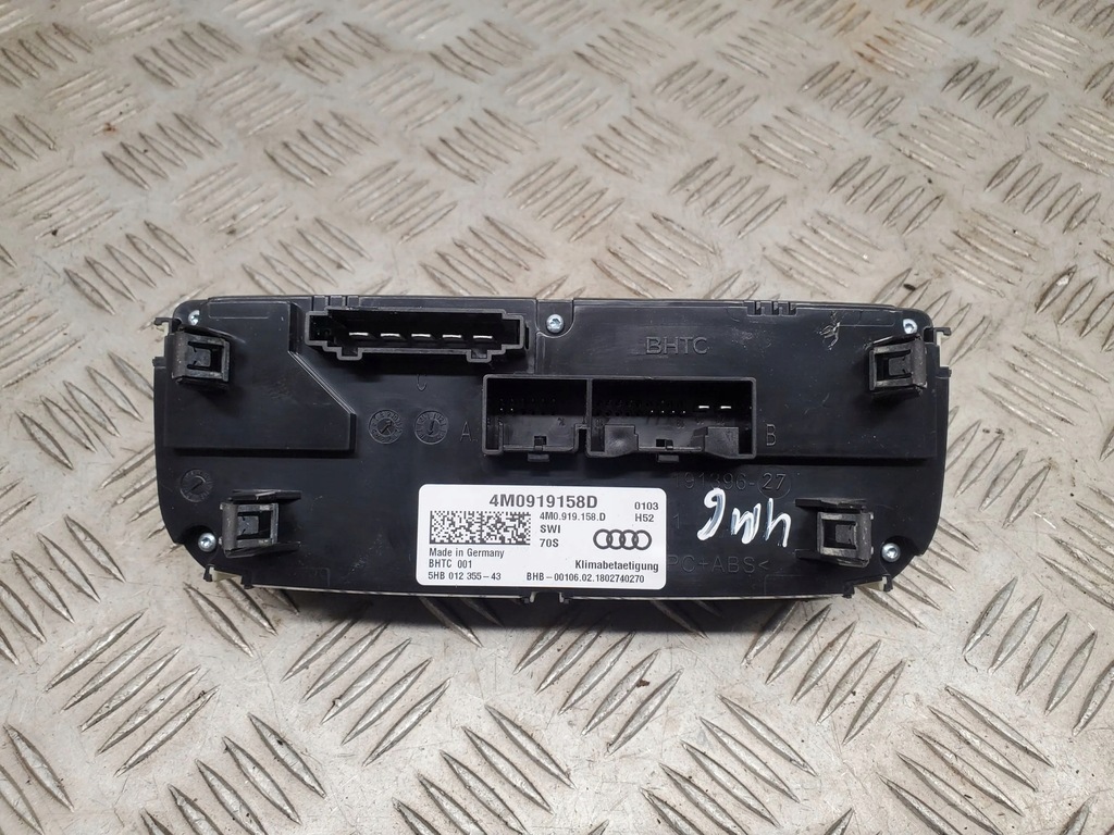 фото №5, Audi q7 4m 2018 панель кондиционера