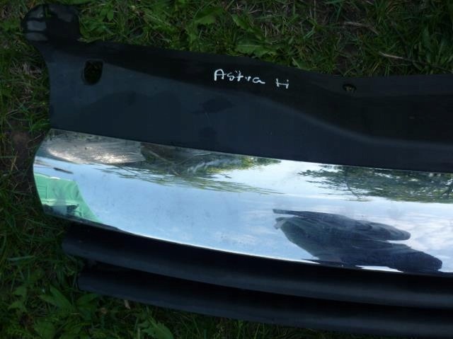 фото №2, Opel astra iii h решётка радиатора решётка радиатора 13154225 04-07