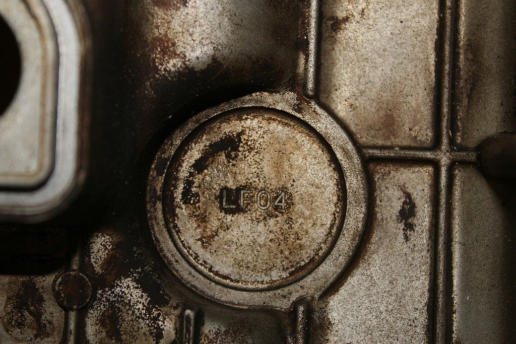 фото №6, Кришка клапанів lf04102212 mazda vi 6 1.8 b