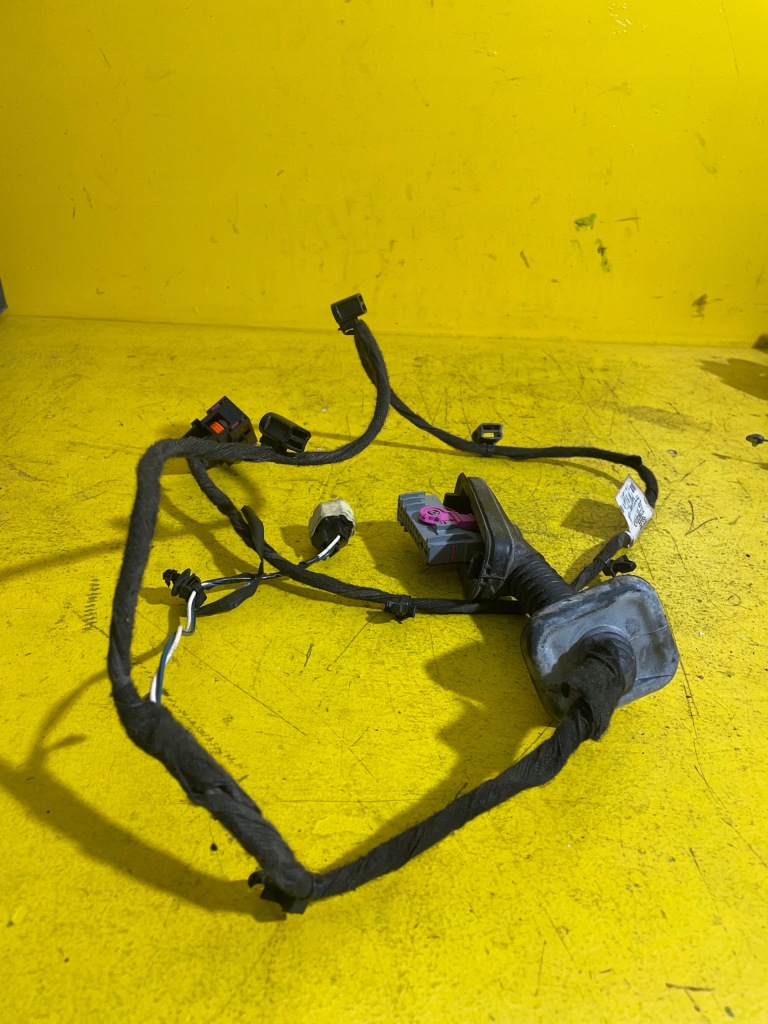 Opel insignia - джгут двері правий задній 20980013 Недорого