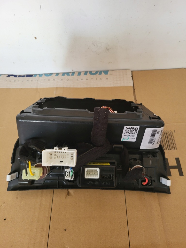 фото №4, Tucson iii lift полка разъём прикуривателя 84630-d7ad0