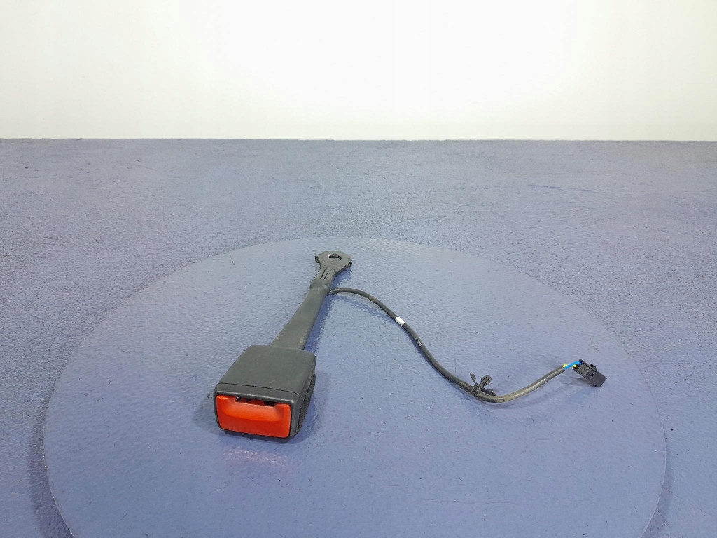 фото №1, Audi a6 c8 клипса поперечина безопасности перед левая 4k8857755j