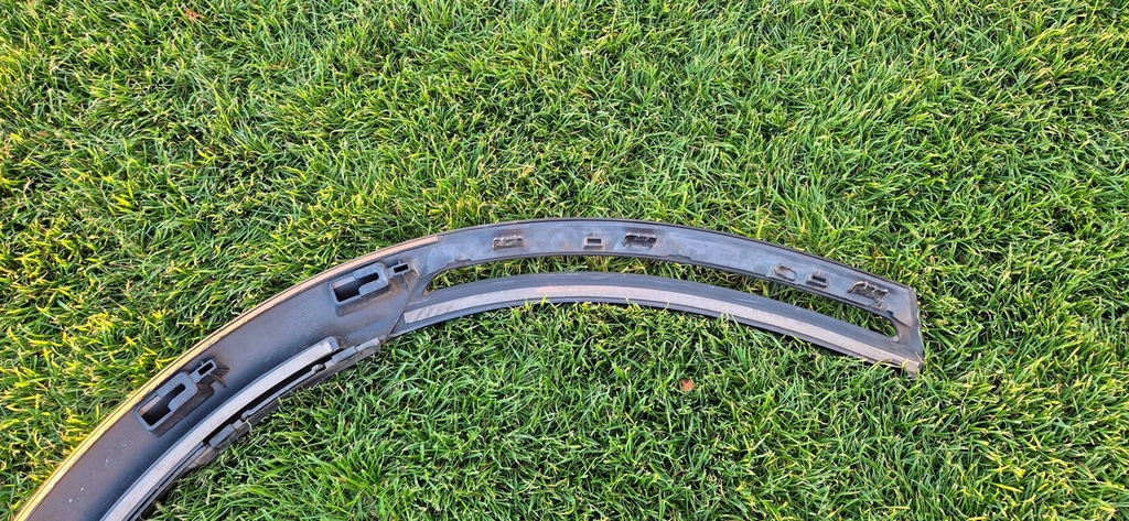 фото №9, Audi e-tron 4ke s quattro молдинг na крыло левый перед cała org