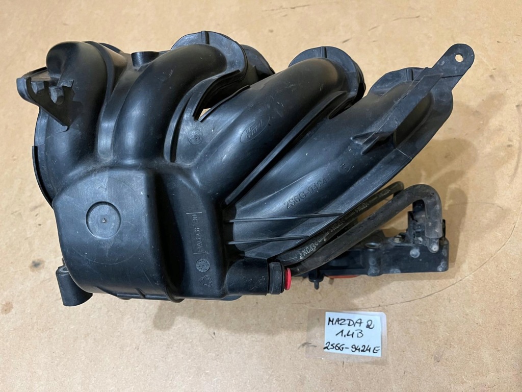 Коллектор впускной  mazda с Разборки