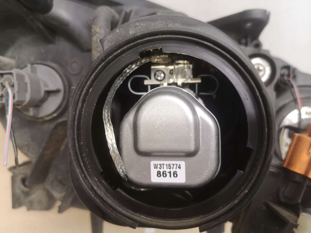 фото №9, Лампа перед левая mazda 3 bk 06-09 ксенон uk