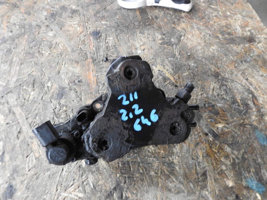 фото №1, Mercedes w211 2.2 cdi насос упорскування a6460700101