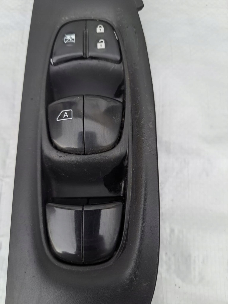 фото №1, Qashqai ii j11 lift перемикач вікон лівий перед