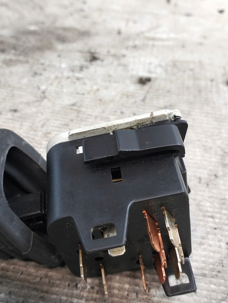 фото №11, Рычаг поворотники suzuki wagon opel 90221174