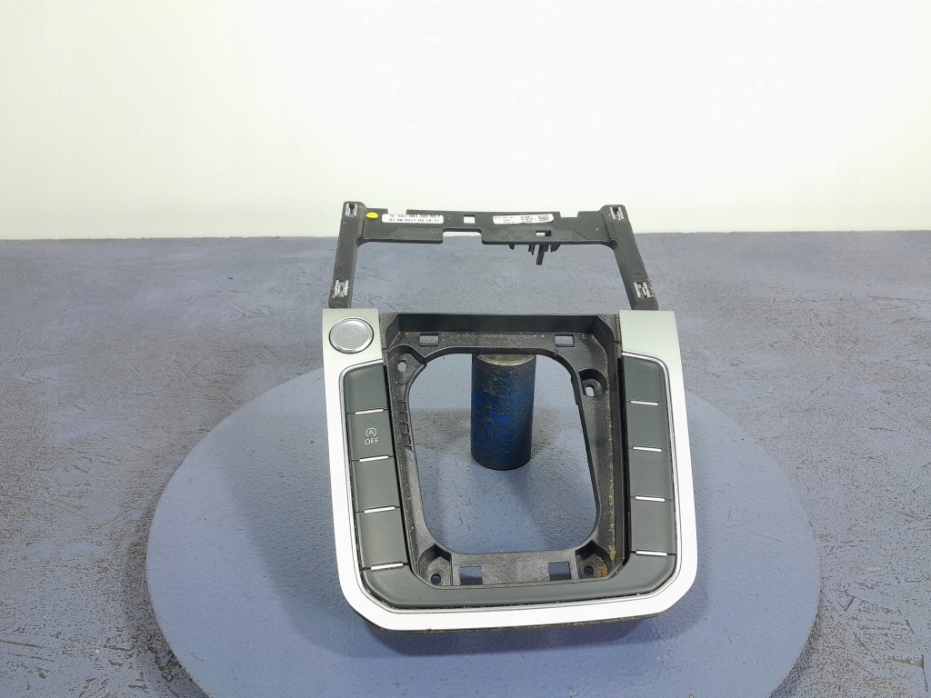 фото №1, Vw passat b8 рамка защита туннель 3g1864263ml7