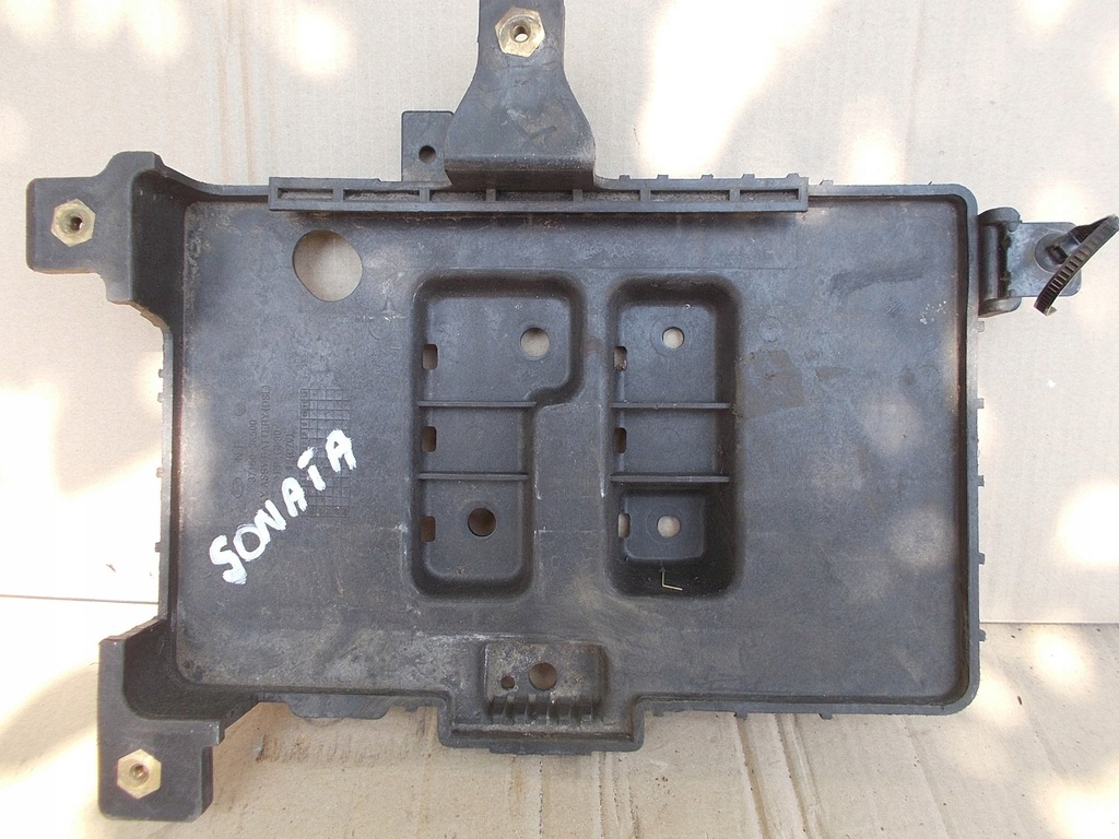 фото №1, Hyundai sonata основание аккумулятор 2,0crdi 2005-