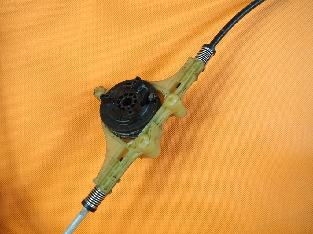 фото №5, Renault kangoo 2010 направляющая стекло двигатель левая