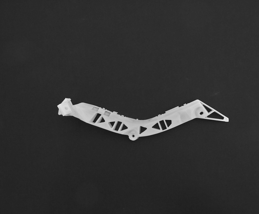 Купити Mazda 3 2003 - 2006 кронштейн бампера ліва