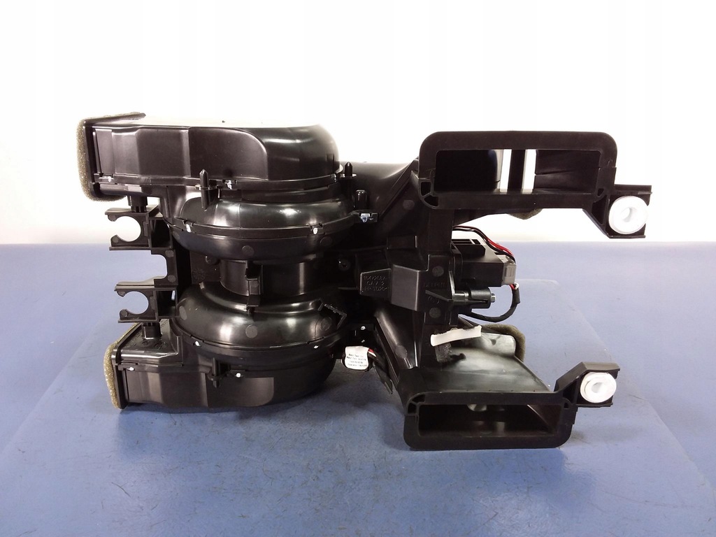 фото №7, Bmw 7 g11 g12 повітродувка задня задня 9315950