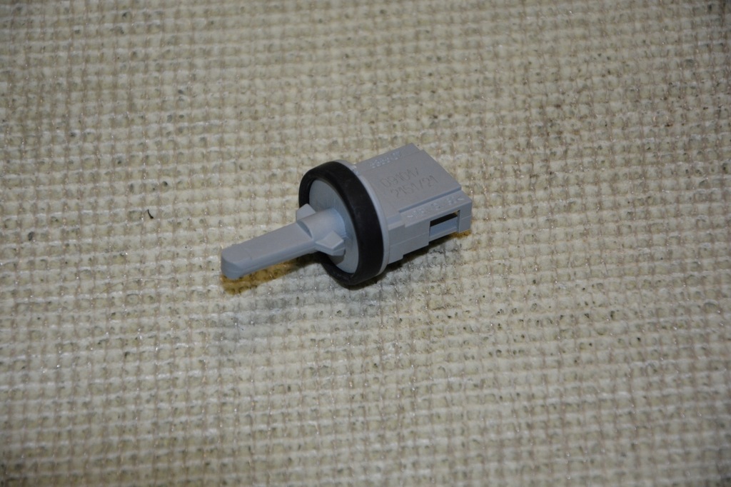 фото №6, Датчик температури vw passat cc 1k0907543g
