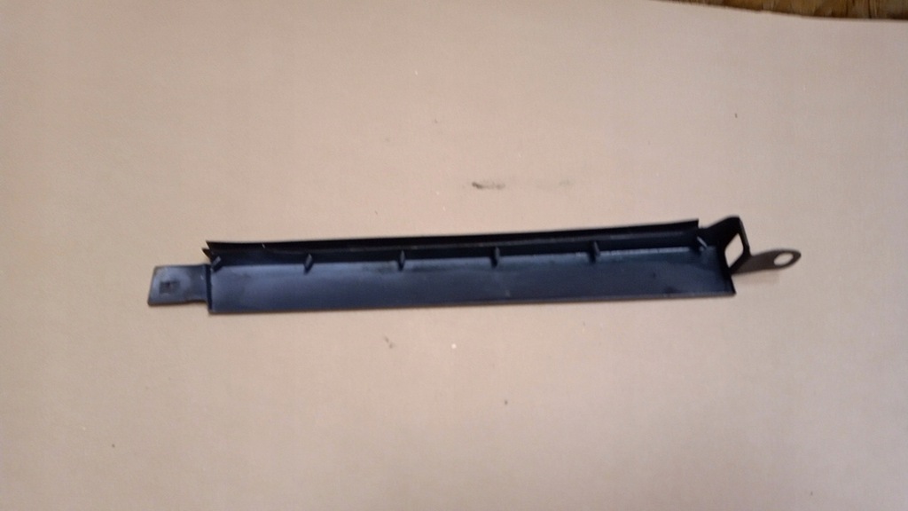 фото №7, Mercedes w 124 94 r молдинг pod фара перед оригинал