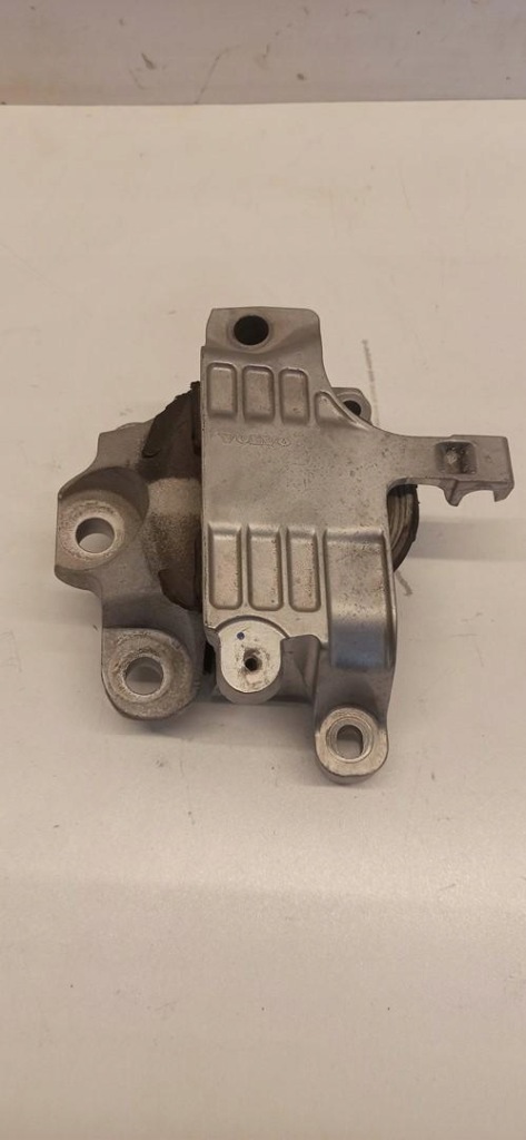 фото №1, Volvo xc40 подушка двигуна t4 32139920