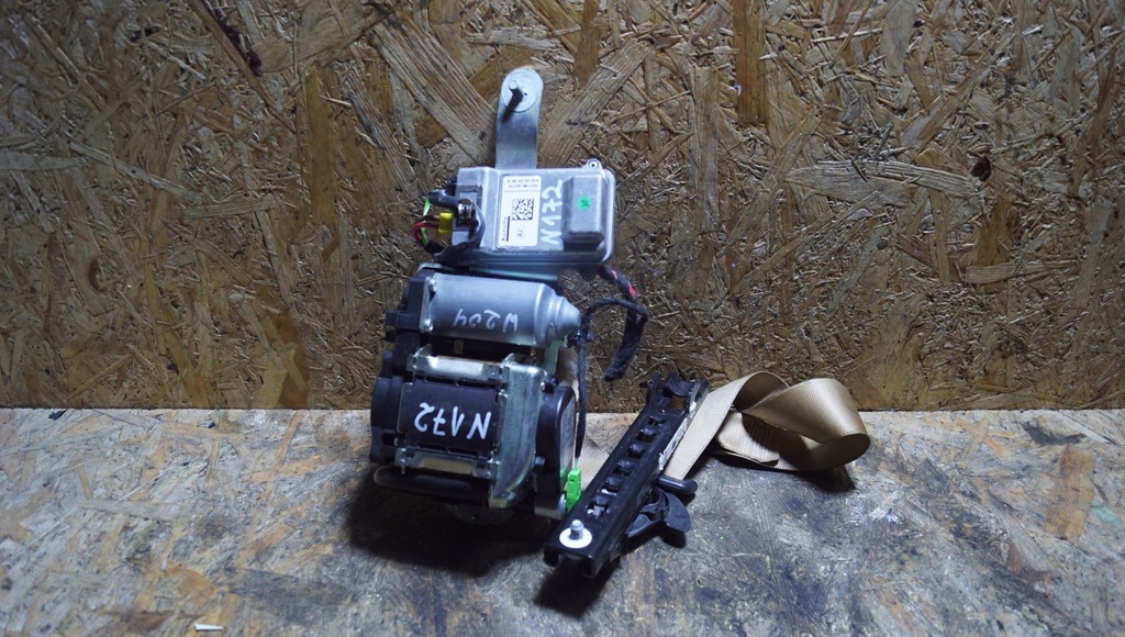 фото №7, Mercedes w204 pas безопасности левый перед