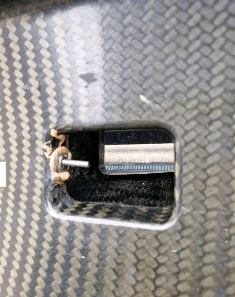 фото №8, Підрамник передні bugatti chiron 90001376